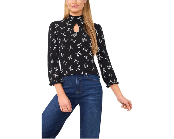 Топ CeCe с высоким воротником и принтом в виде бантов