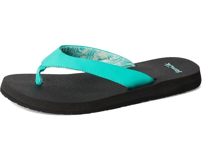 Сланцы Sanuk Yoga Mat II с оригинальной стелькой из коврика для йоги и переработанной подошвой