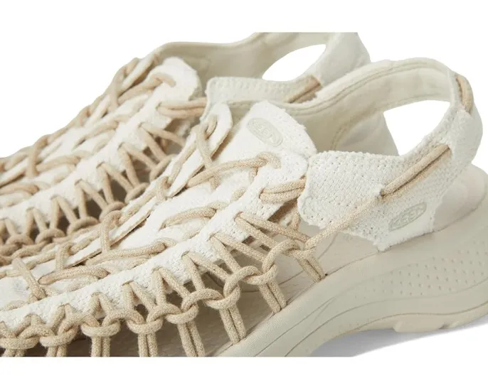 Сандалии KEEN Uneek Astoria Canvas с эластичными шнурками и пеной для амортизации