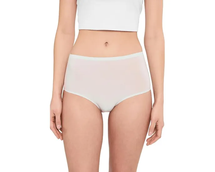 Трусики Chantelle Soft Stretch с завышенной талией для гладкого силуэта