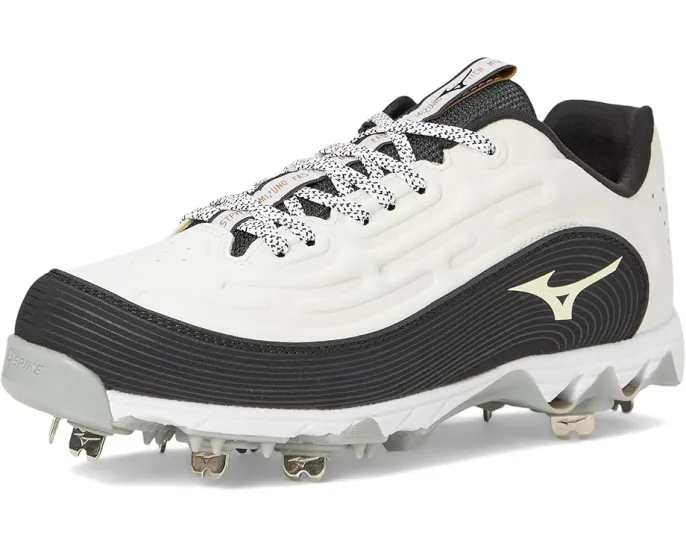 Бутсы бейсбольные Mizuno 9-Spike Swift 8 Low Metal бело-черные