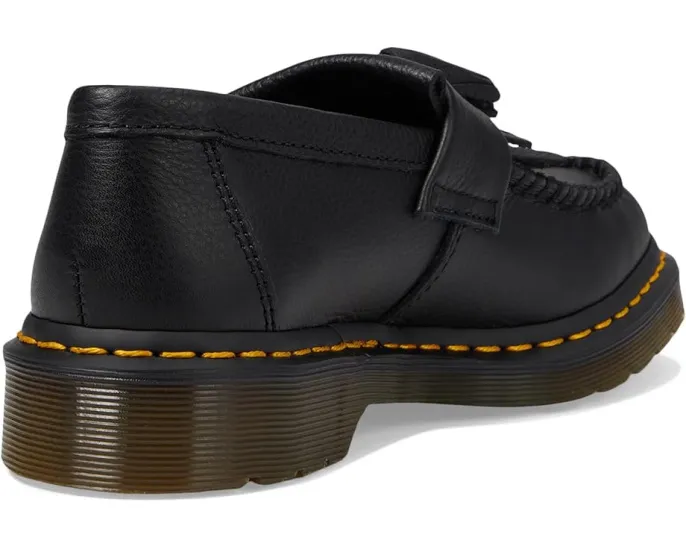 Мокасины Dr. Martens Adrian с кисточками и подошвой Airwair