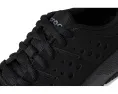 Рабочие кроссовки Crocs On The Clock с сертифицированной противоскользящей подошвой