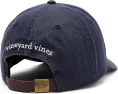 Бейсболка Vineyard Vines Classic с кожаным ремешком и китом