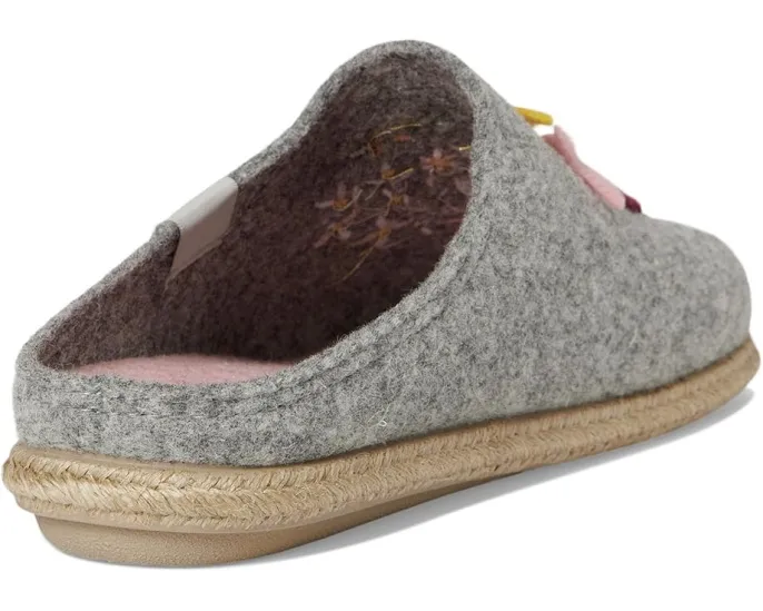 Новогодние тапочки Toni Pons Deli-EF с праздничной вышивкой