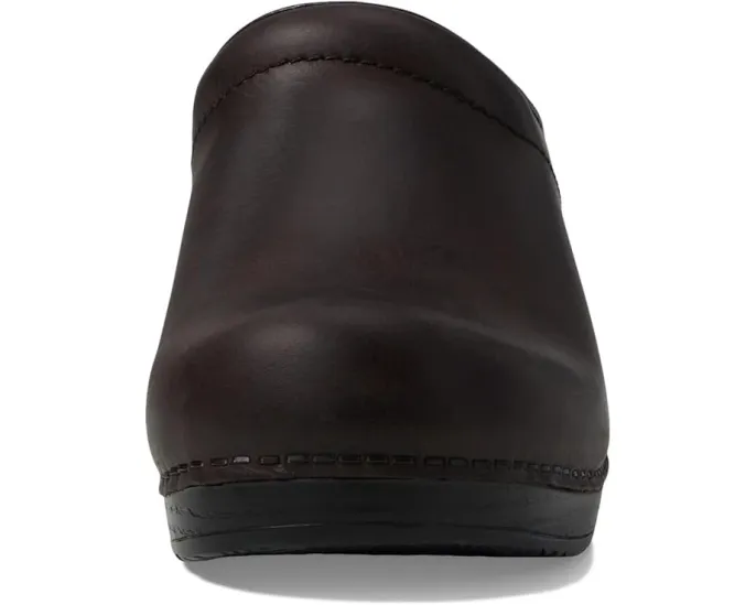 Клог Dansko Sonja из промасленной кожи для длительного ношения