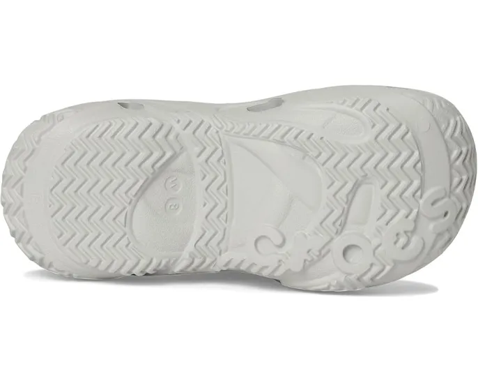 Клоги Crocs Caged с решетчатым дизайном для персонализации