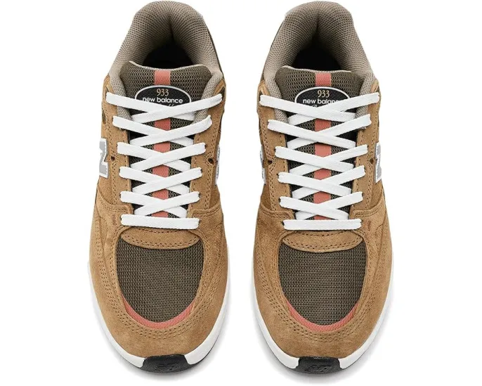 Кроссовки New Balance 933 Andrew Reynolds черные