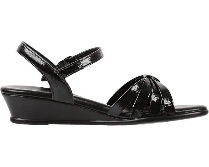 Босоножки SAS Strippy Wedge на танкетке с регулируемой пряжкой