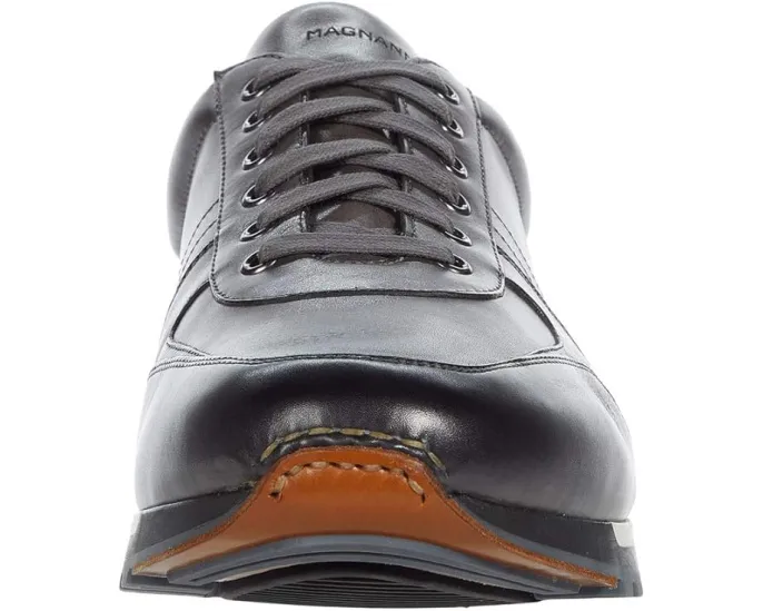 Кроссовки Magnanni Ibiza из гладкой кожи с резиновой подошвой