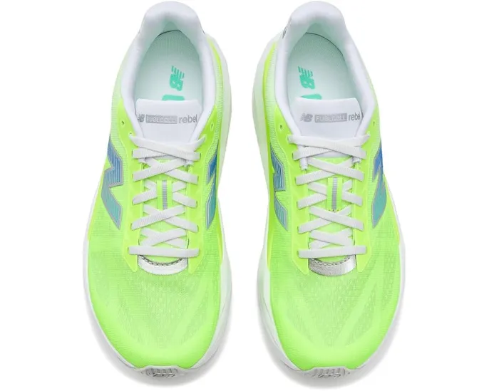 Тренировочные кроссовки New Balance FuelCell Rebel v5 с отзывчивой амортизацией