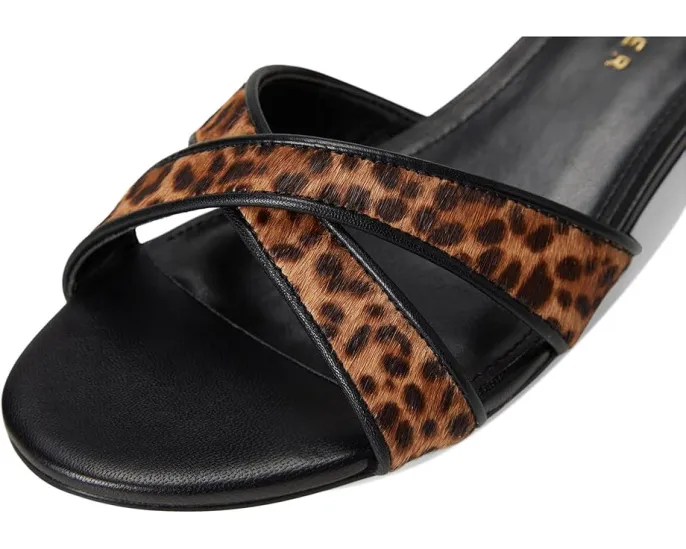 Босоножки Marc Fisher LTD Traceyly на низком каблуке с леопардовым принтом