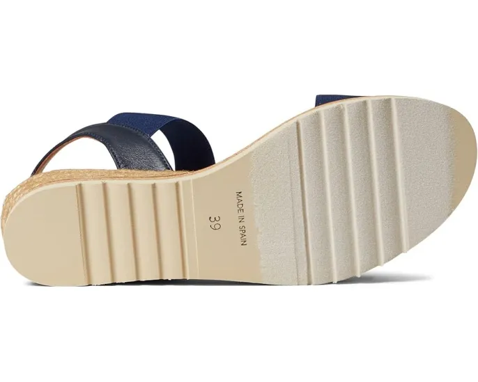 Туфли-лодочки Andre Assous Neveah на танкетке с открытым носком