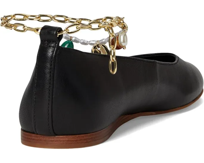 Балетки Dolce Vita Baiden с цепочкой на щиколотке и декоративными подвесками