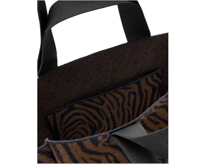 Сумка-тоут AllSaints Izzy Zebra East/West из полиэстера с принтом зебра