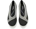 Слипоны Breezesky Air от Clarks с эластичными вставками и стелькой Cloudsteppers
