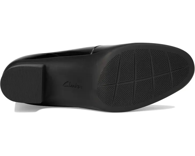 Туфли-лодочки Clarks Shaya Poppy с квадратным каблуком и миндальным носком