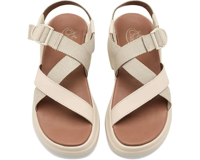 Сандалии Chaco Cushform на кожаной подошве с каблуком