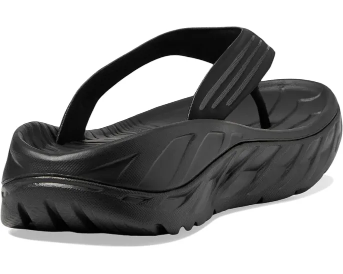 Шлепанцы Hoka Ora Recovery Flip с технологией Meta-Rocker и поддержкой