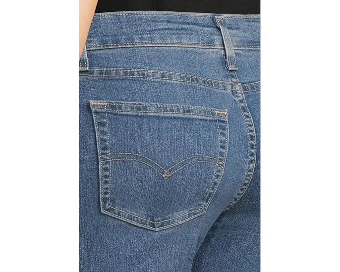 Джинсы Levi's 726 High Rise Flare с высокой посадкой и расклешенным силуэтом