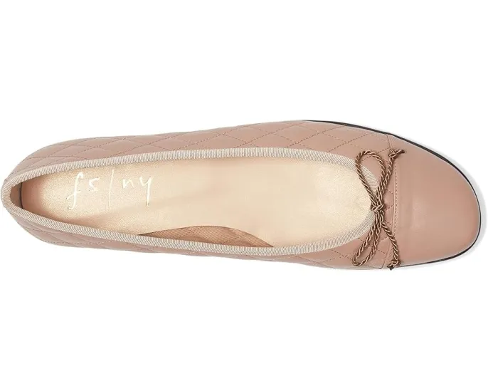 Туфли French Sole Passport-R со стеганым узором и декоративными шпильками