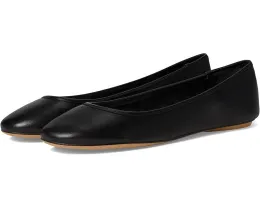 Балетки Christina2 от Franco Sarto с круглым носком