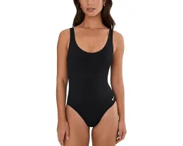 Цельный купальник Nike Effortless Essential с U-образной спинкой и встроенным бюстгальтером