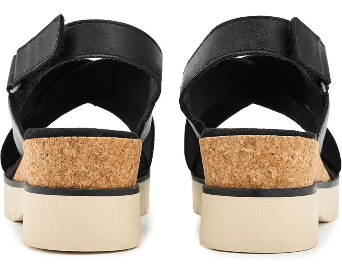 Сандалии Diaz Cross Clarks на среднем клине с мягкой кожей и регулируемым задним ремешком