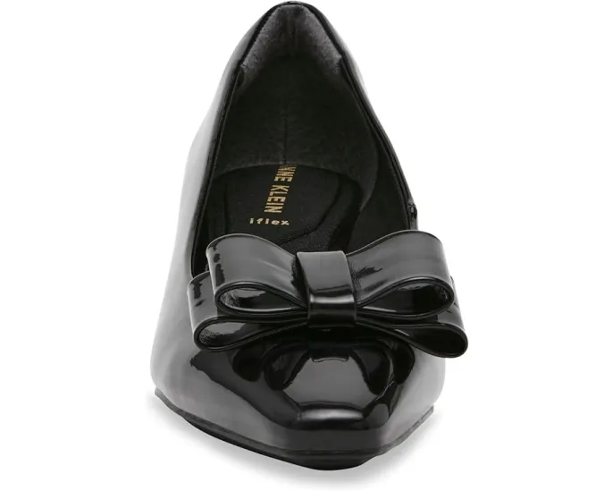 Туфли-лодочки Anne Klein Theresa на низком каблуке с острым носком