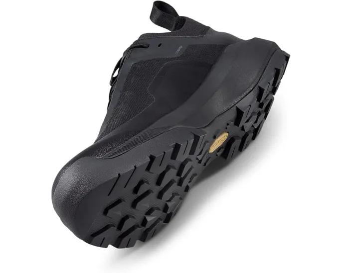 Треккинговые ботинки Arc'teryx Kragg с мембраной GORE-TEX и подошвой Vibram