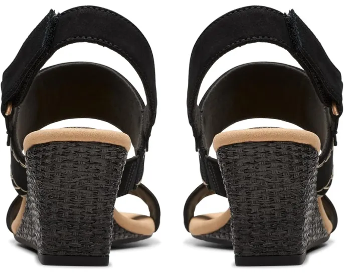 Босоножки Clarks Kyarra Rose на клине с двумя ремешками