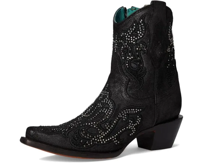 Ковбойские ботинки Corral Boots C4106 с вышивкой и заклепками
