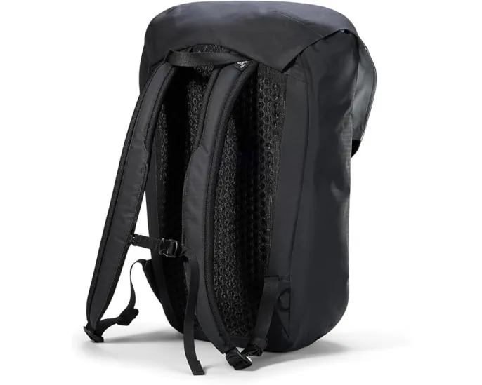 Рюкзак Arc'teryx Granville 25 с вентилируемой спинкой и водоотталкивающими свойствами