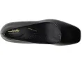 Туфли Clarks Fernie Court с квадратным носком и стелькой Contour Cushion