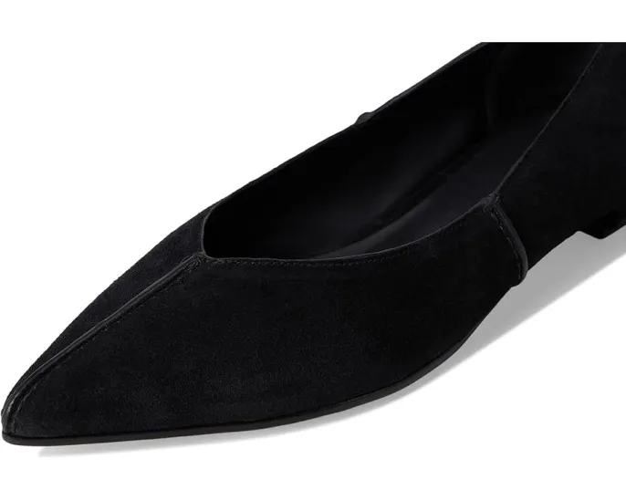 Балетки Lana от Bernardo с заостренным носком и открытым швом