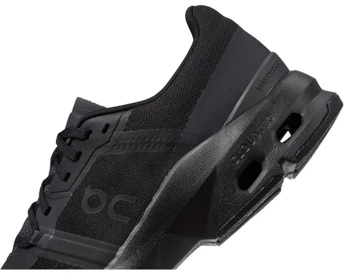 Тренировочные кроссовки On Cloudpulse с поддержкой Speedboard для боковых движений