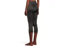 Утягивающие шорты Miraclesuit Shapewear с силиконовой резинкой