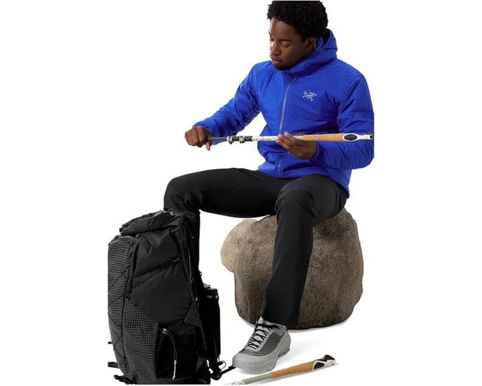 Утепленная куртка Arc'teryx Atom SV с капюшоном StormHood