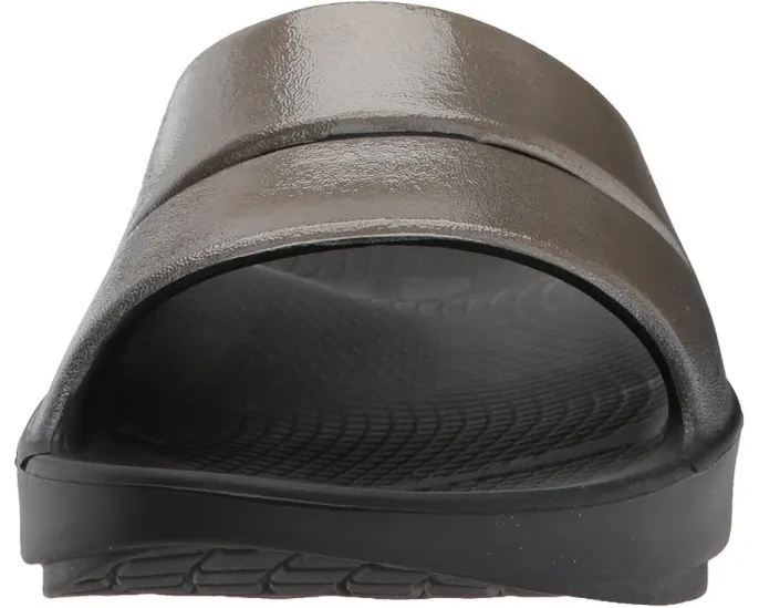 OOFOS Ooahh Luxe с технологией OOfoam для восстановления