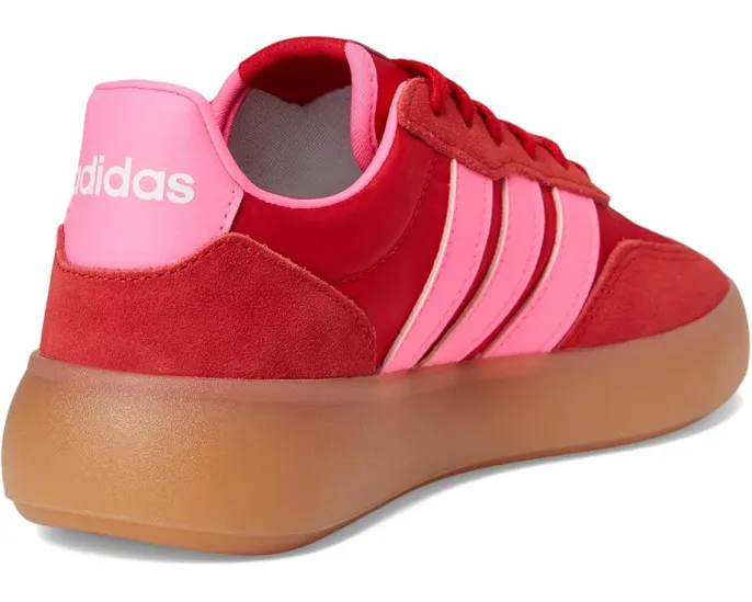 Кроссовки Barreda Decode для подростков от adidas с верхом из нейлона и замши