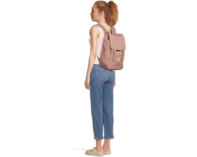 Маленький рюкзак Herschel Supply Co. Retreat с карманами и регулируемыми лямками
