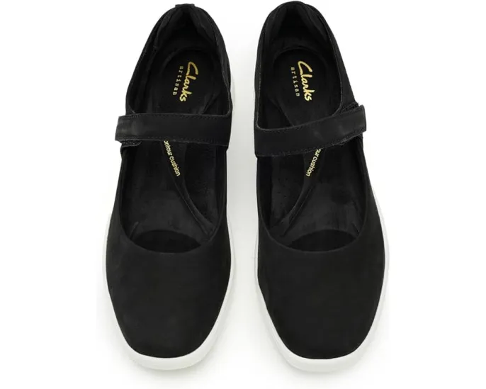 Повседневные туфли Clarks Lynell Strap с ремешком на липучке и клиновидным каблуком