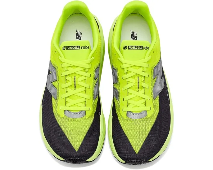 Беговые кроссовки New Balance FuelCell Rebel v5 с технологией FuelCell