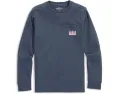 Футболка с длинным рукавом и карманом Ghost Pups Logo Box от Vineyard Vines Kids