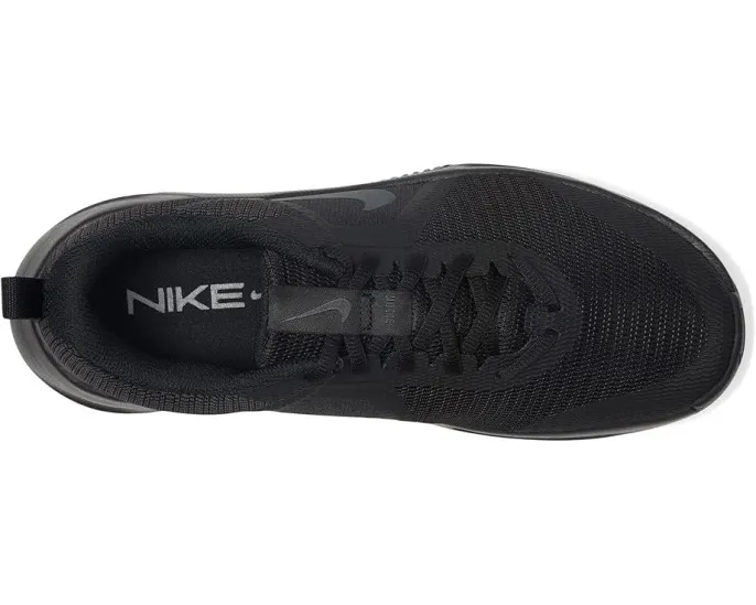 Универсальные кроссовки Nike MC Trainer 3 для тренировок с плоской подошвой