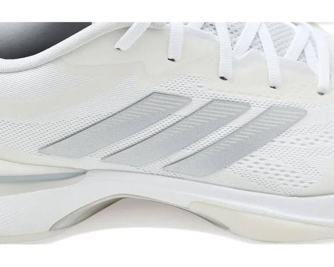Теннисные кроссовки adidas Avacourt 3 для игры на корте