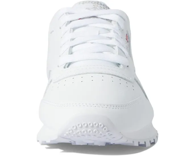 Кроссовки Reebok Lifestyle Classic Leather из кожи с резиновой подошвой