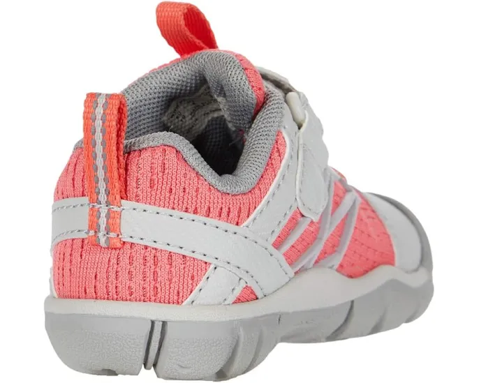Детские кроссовки KEEN Kids Chandler CNX с защитным мыском и быстрой шнуровкой