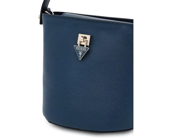 GUESS Бакет Patsie Top Handle с цепным ремнем