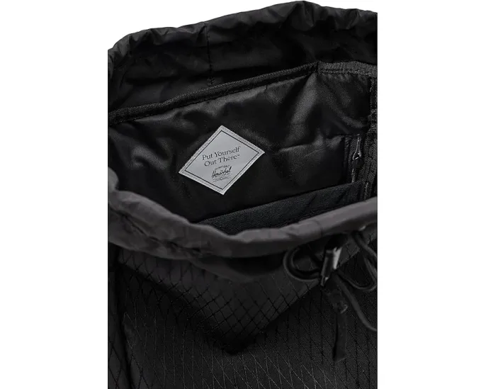 Рюкзак Herschel Retreat с двумя просторными отделениями и множеством карманов